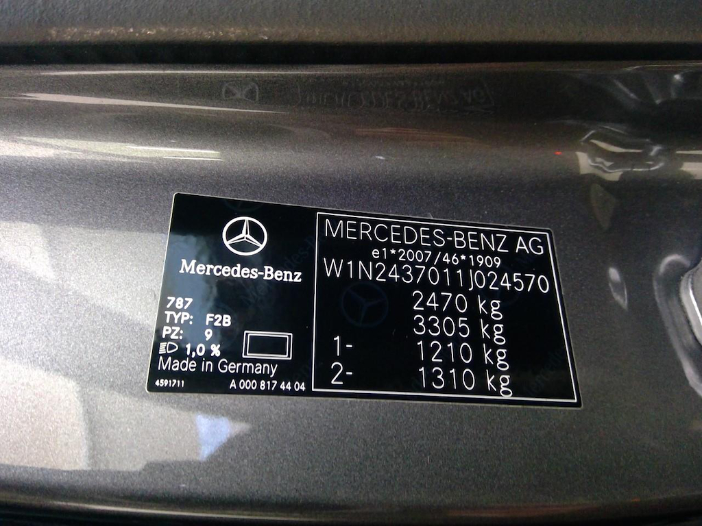 Foto 14 van Mercedes EQA