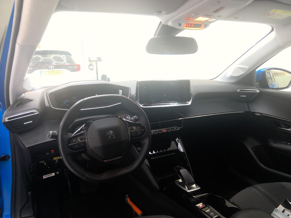 Foto 4 van Peugeot E-208