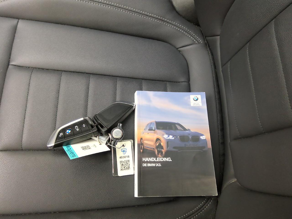 Foto 14 van BMW ix3
