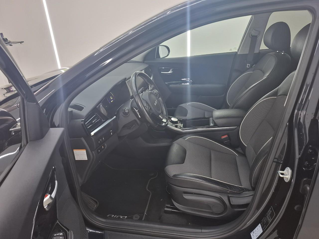 Foto 12 van Kia Niro