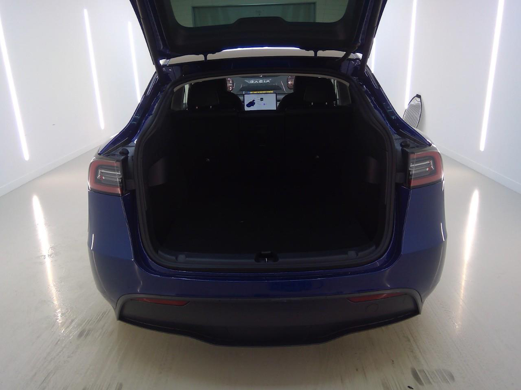Foto 11 van Tesla Model Y