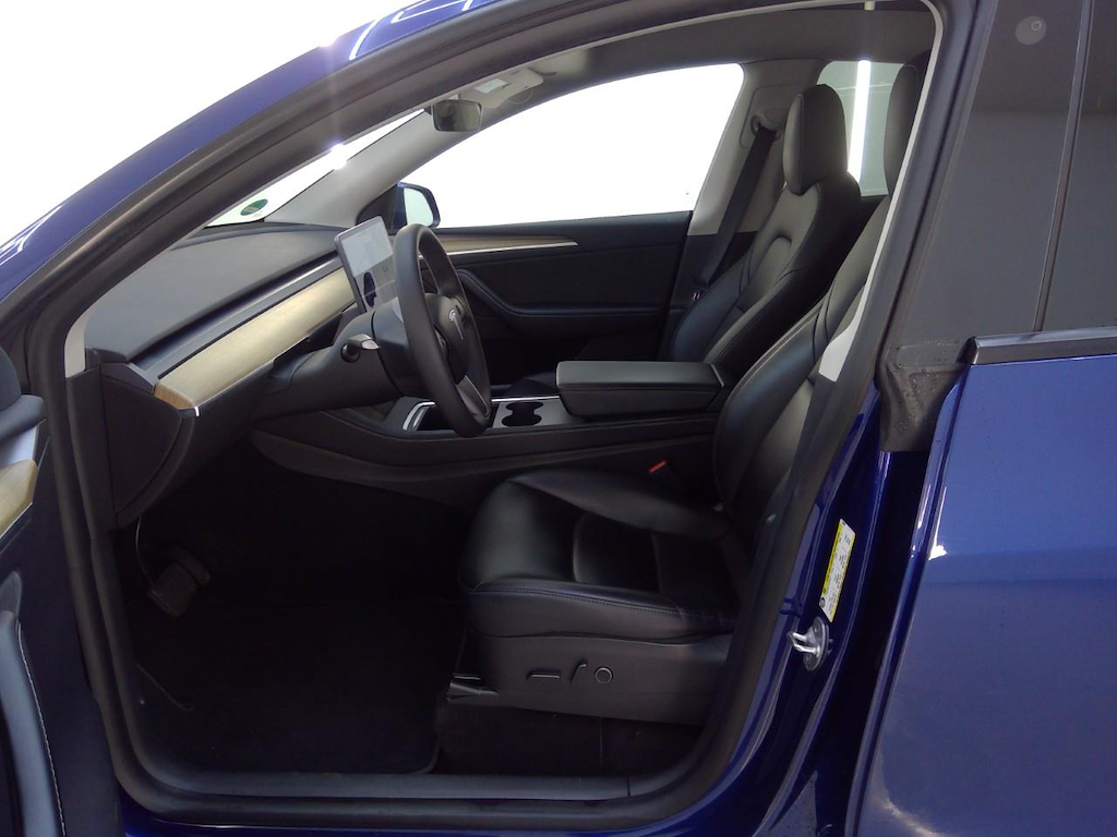 Foto 8 van Tesla Model Y