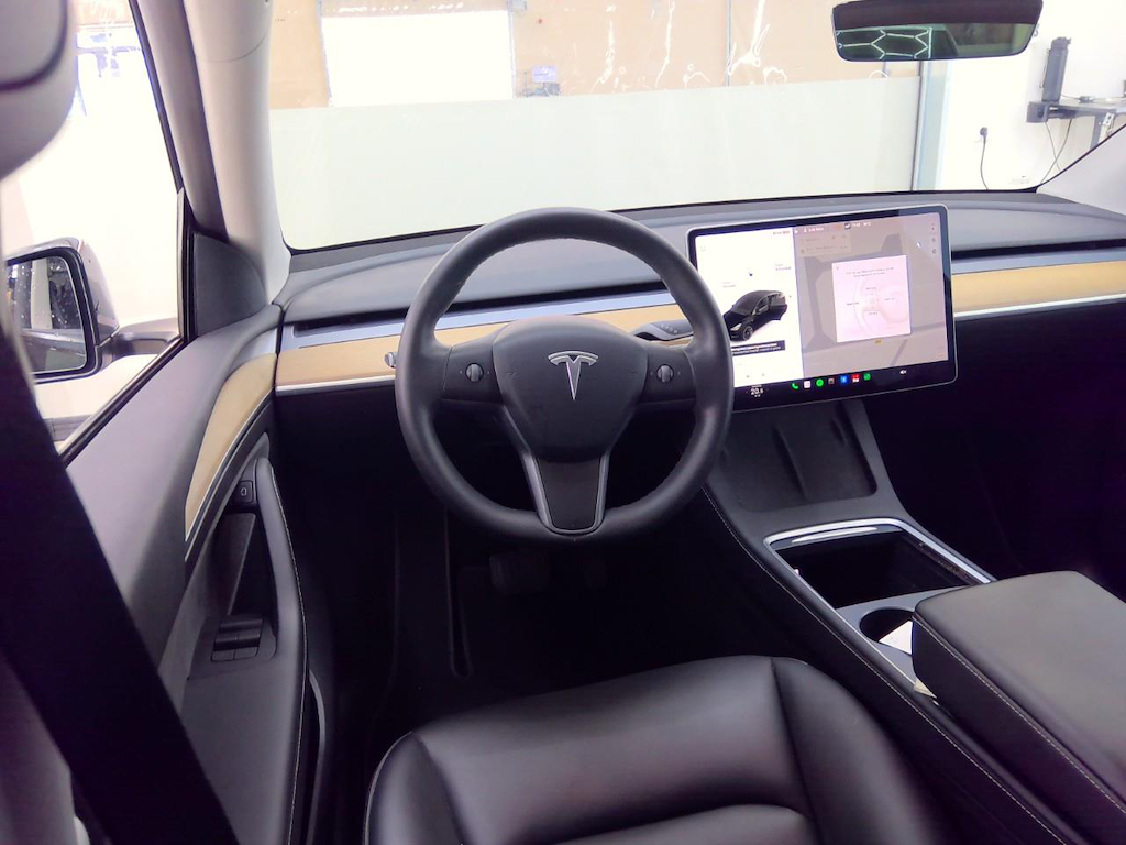 Foto 6 van Tesla Model Y