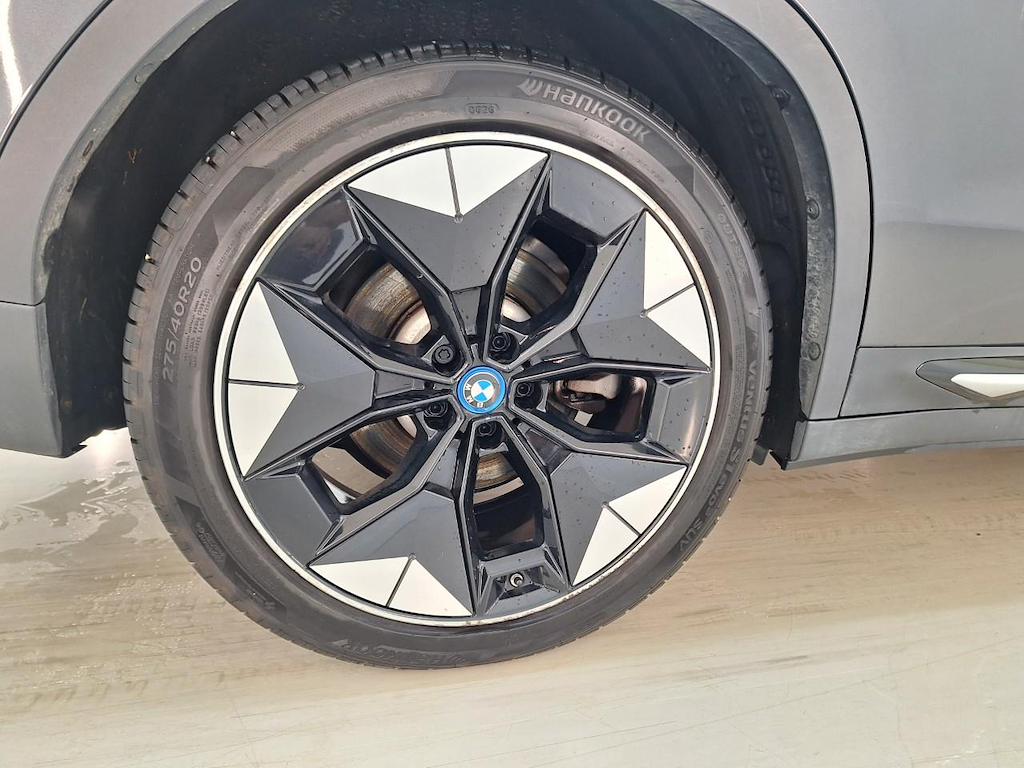 Photo 9 of BMW ix3