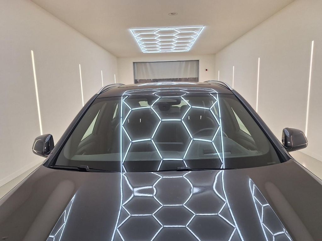 Photo 10 of BMW ix3