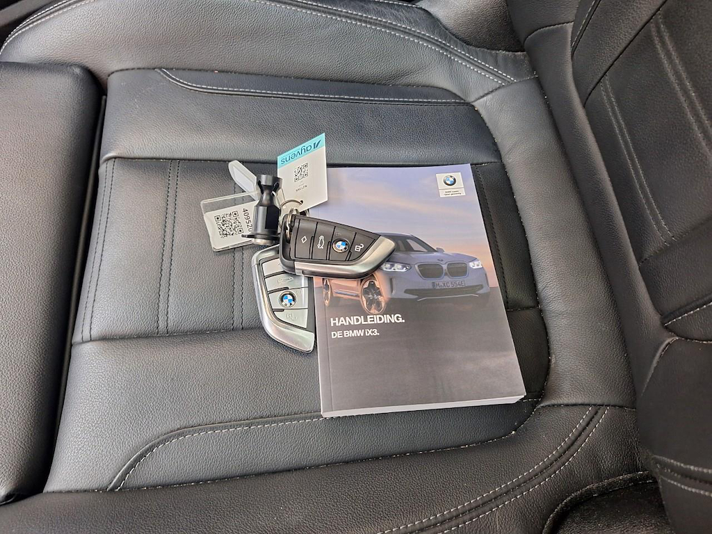 Photo 12 of BMW ix3