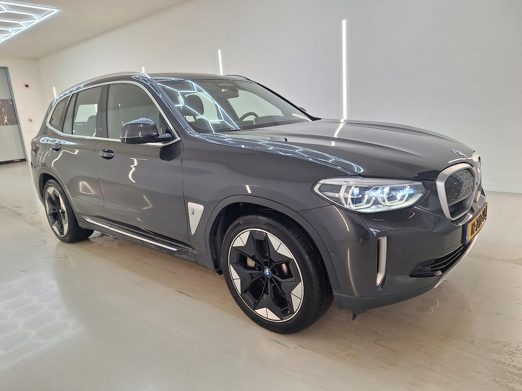 Photo 3 of BMW ix3