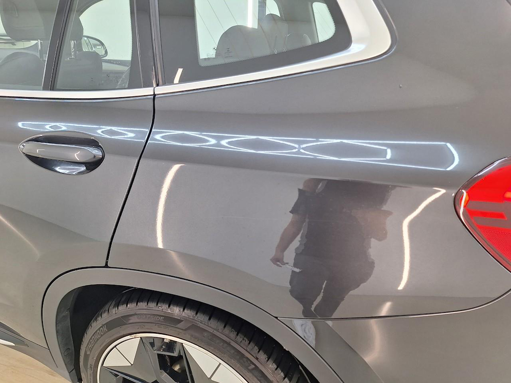 Photo 20 of BMW ix3