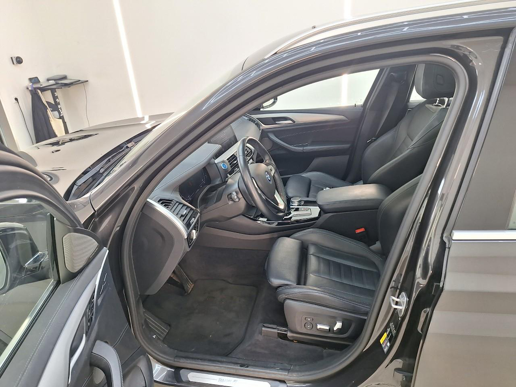 Photo 7 of BMW ix3