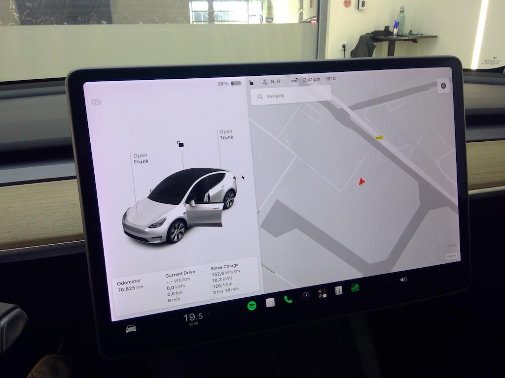 Foto 36 van Tesla Model Y