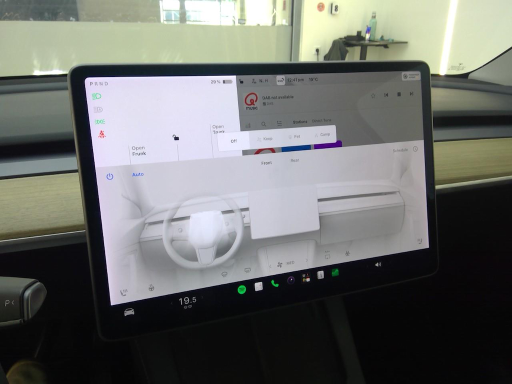 Foto 38 van Tesla Model Y