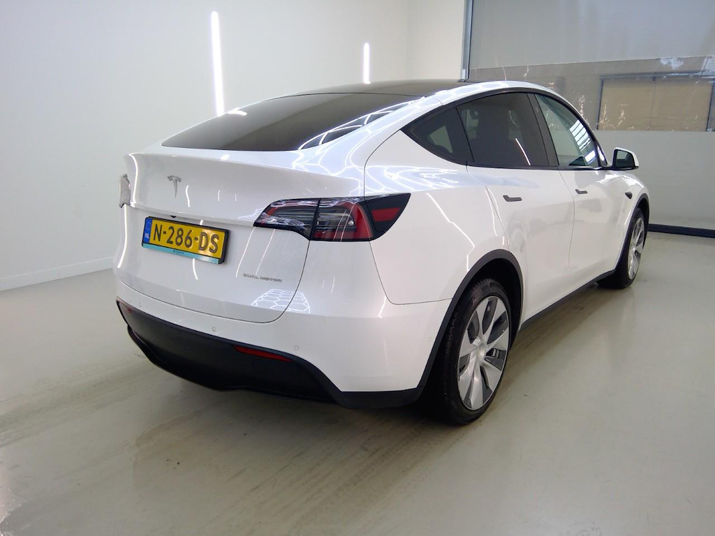 Foto 5 van Tesla Model Y