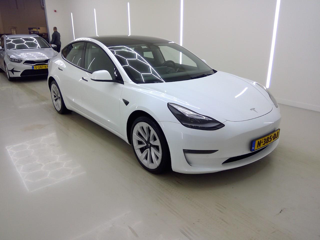 Foto 7 van Tesla Model 3