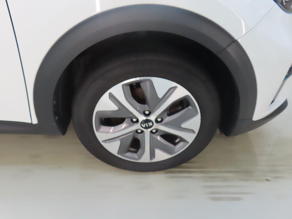 Foto 24 van Kia Niro