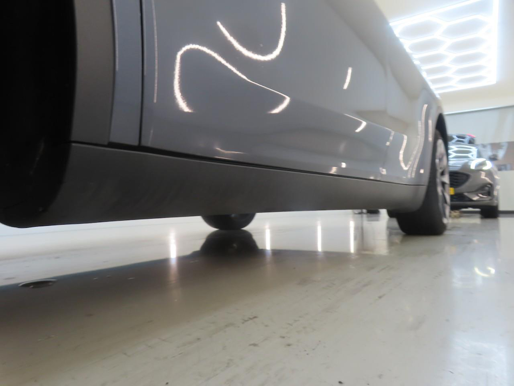 Foto 13 van Tesla Model Y