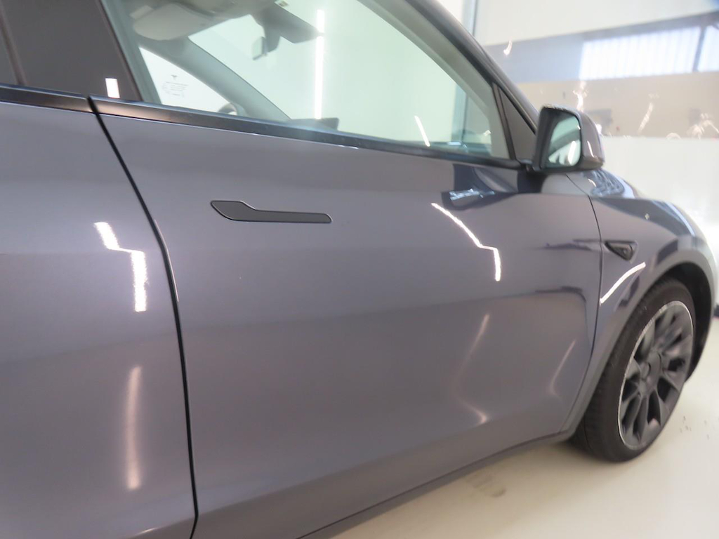 Foto 26 van Tesla Model Y