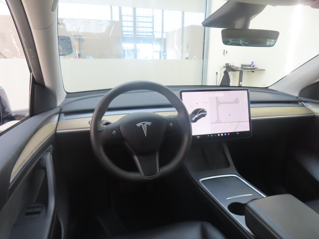 Foto 6 van Tesla Model Y