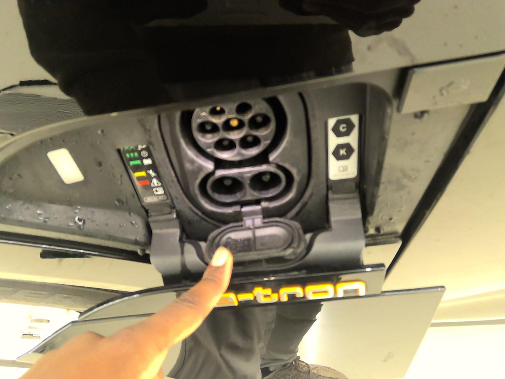Foto 16 van Audi e-tron