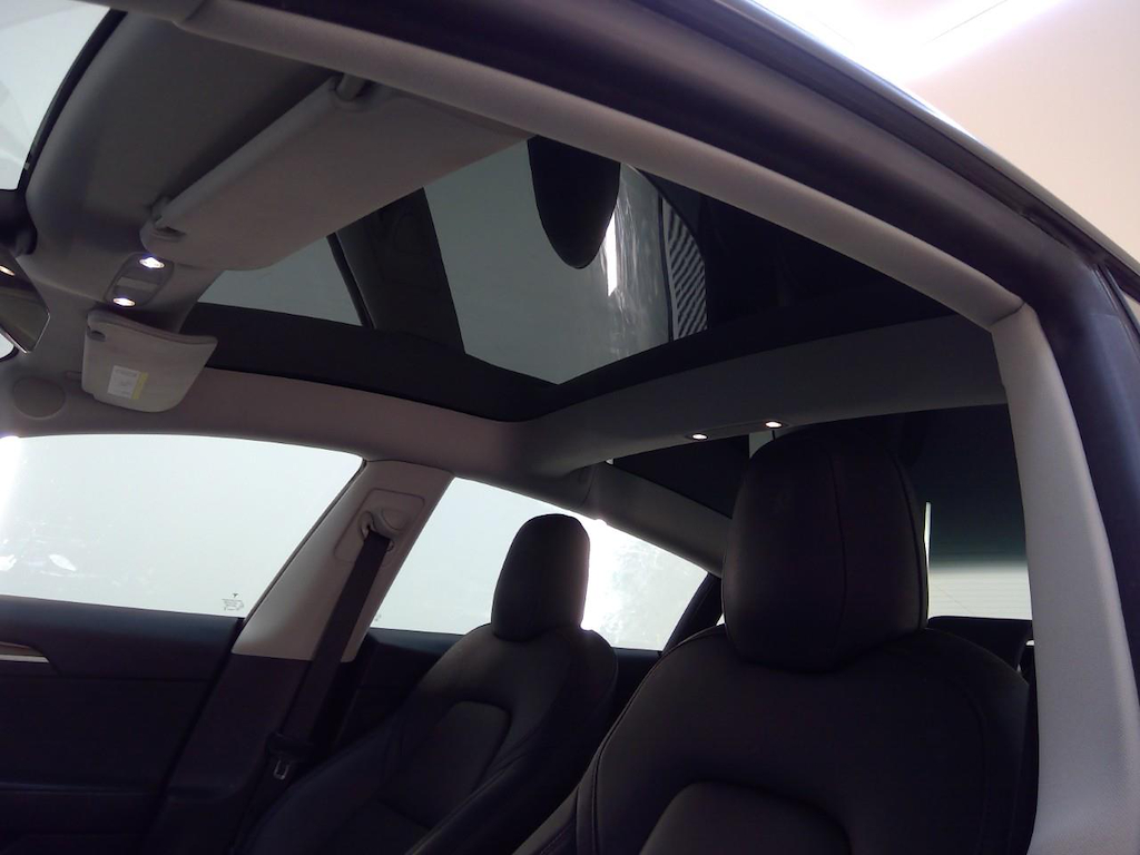 Foto 17 van Tesla Model 3
