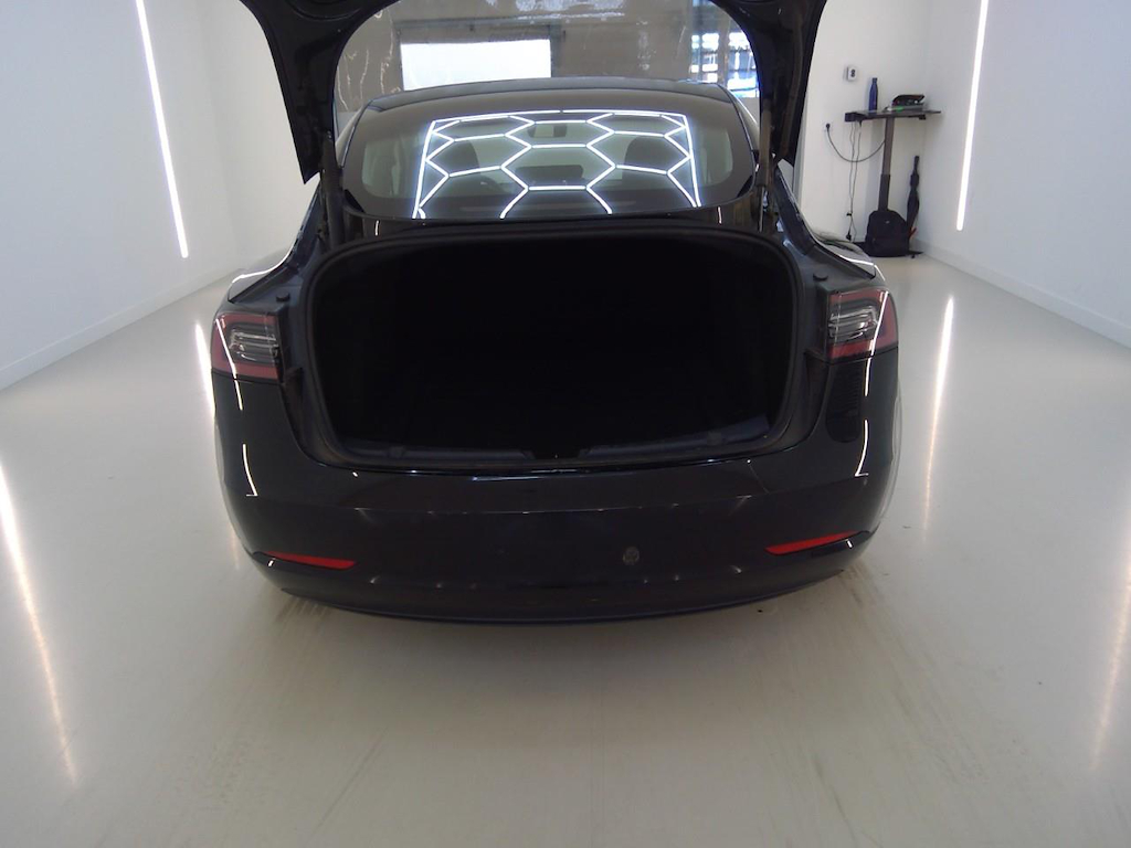 Foto 29 van Tesla Model 3