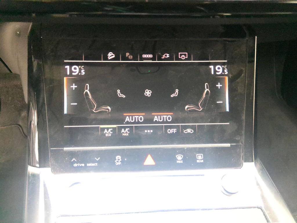 Foto 17 van Audi e-tron sportback