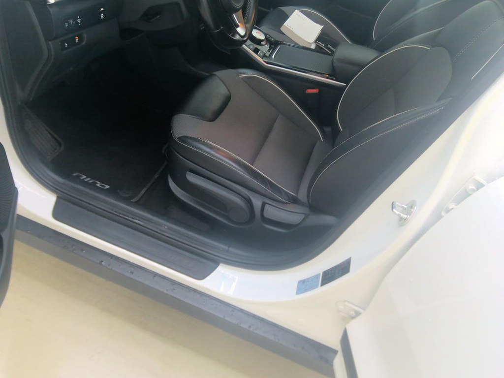 Foto 24 van Kia Niro