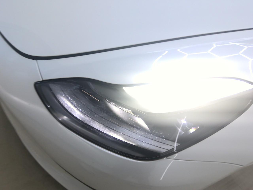 Foto 15 van Tesla Model 3