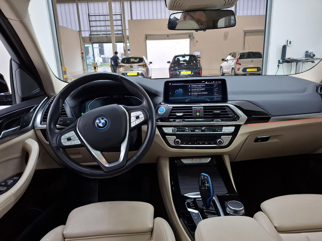 Foto 4 van BMW ix3
