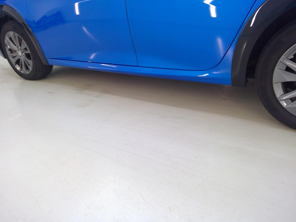 Photo 15 of Peugeot E-208