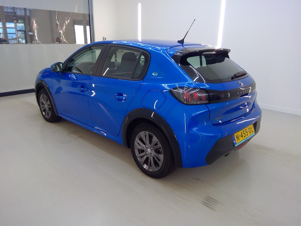 Photo 7 of Peugeot E-208
