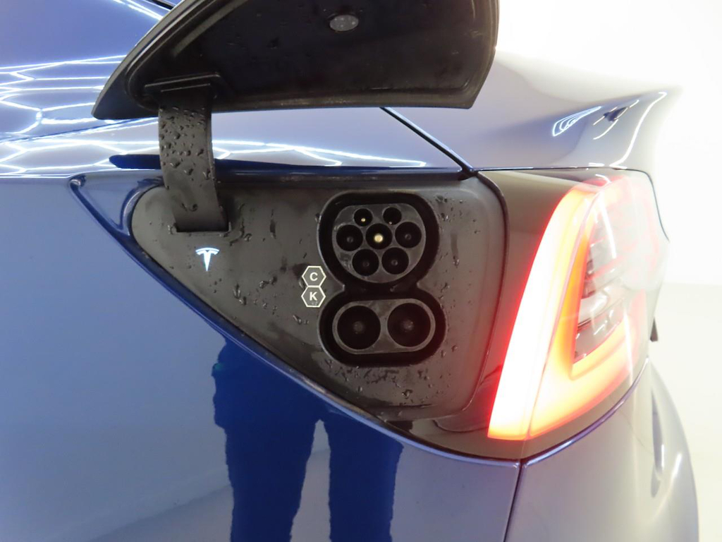 Foto 15 van Tesla Model 3