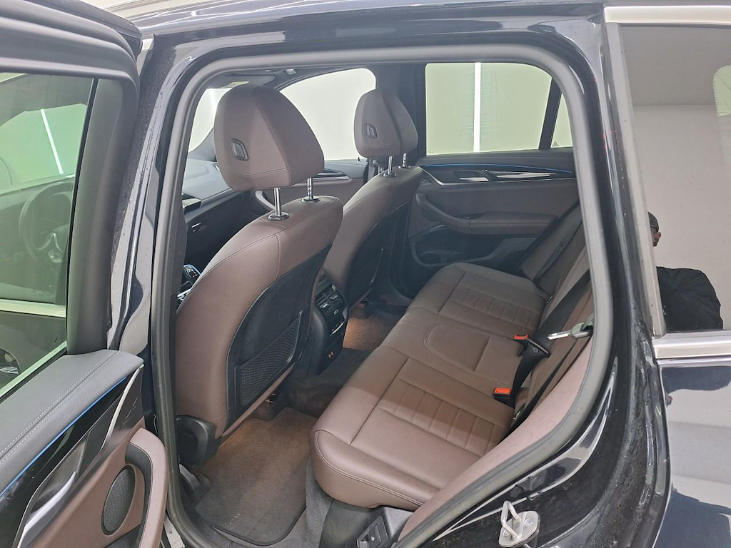 Foto 8 van BMW ix3