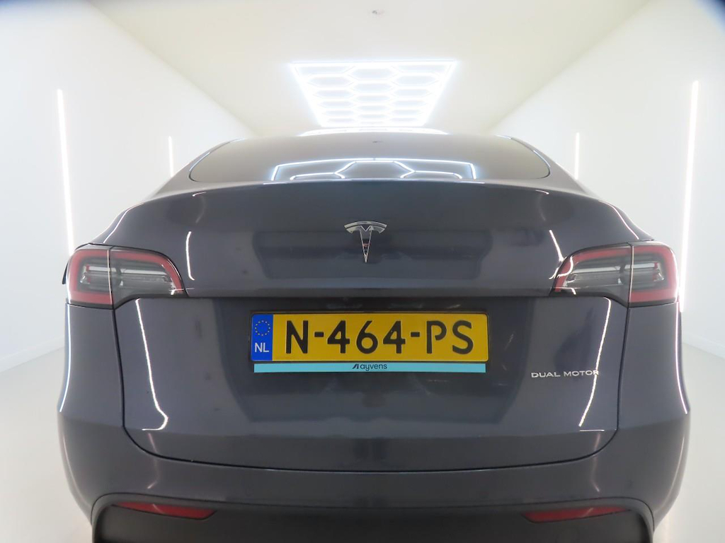 Foto 22 van Tesla Model Y