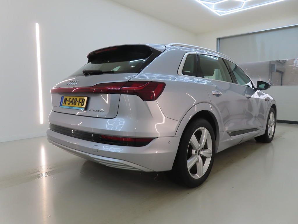Foto 4 van Audi e-tron