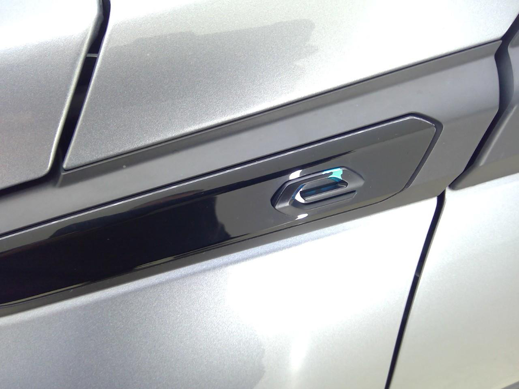 Foto 48 van Peugeot E-2008