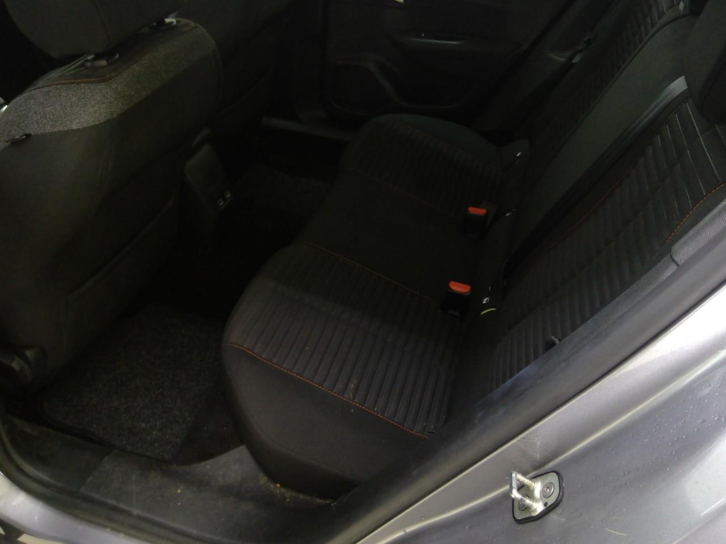 Foto 55 van Peugeot E-2008