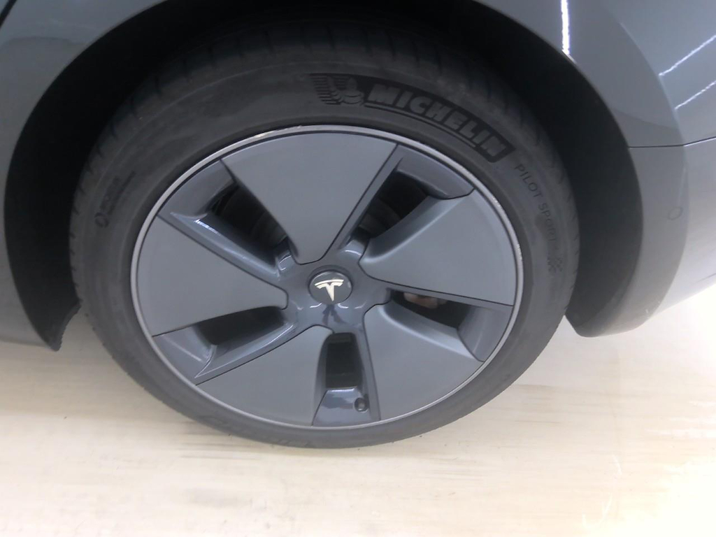 Foto 12 van Tesla Model 3
