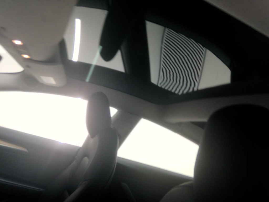 Foto 17 van Tesla Model 3