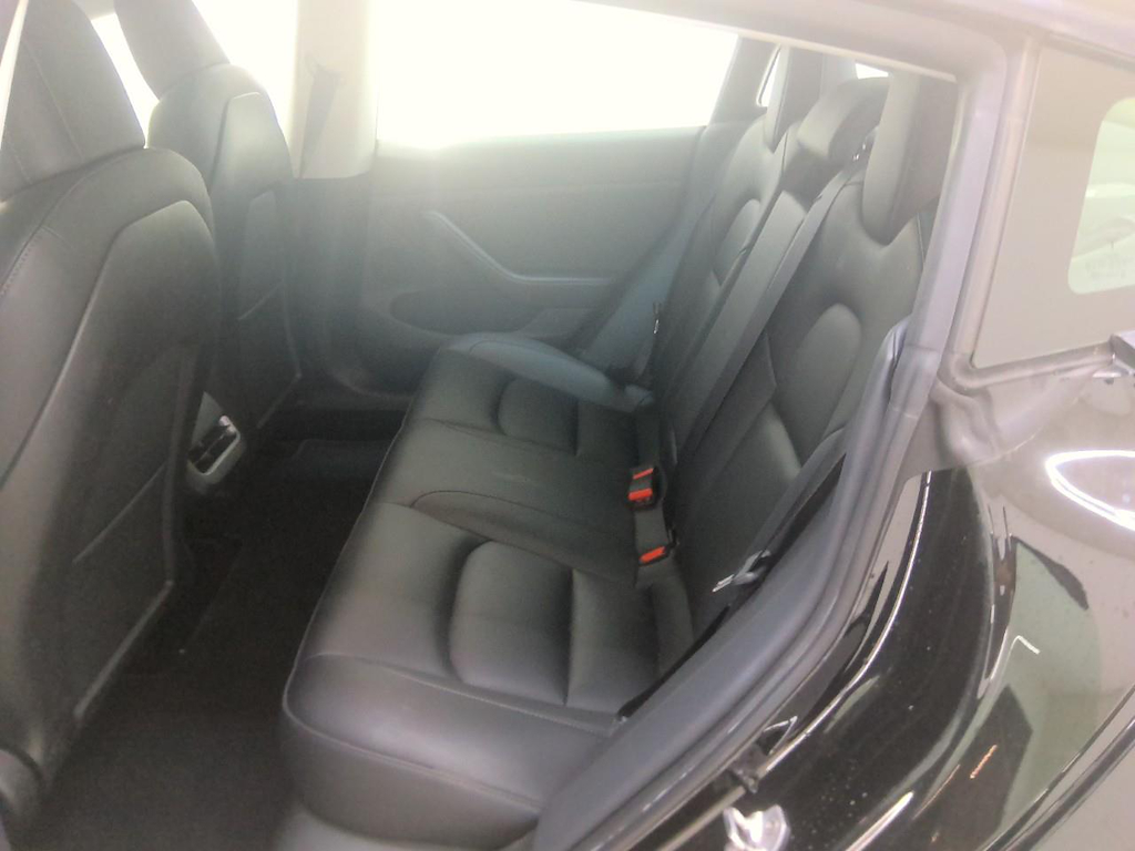 Foto 9 van Tesla Model 3