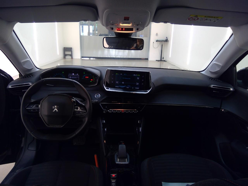 Foto 4 van Peugeot E-208