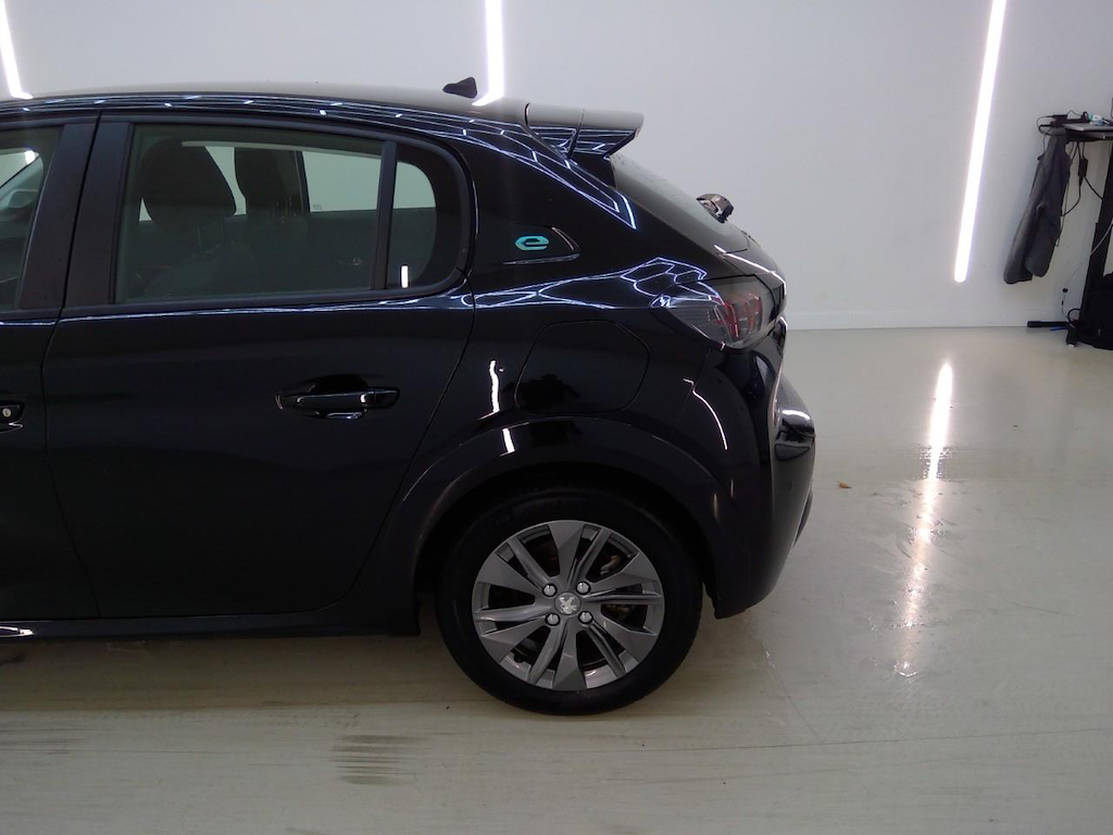 Foto 30 van Peugeot E-208