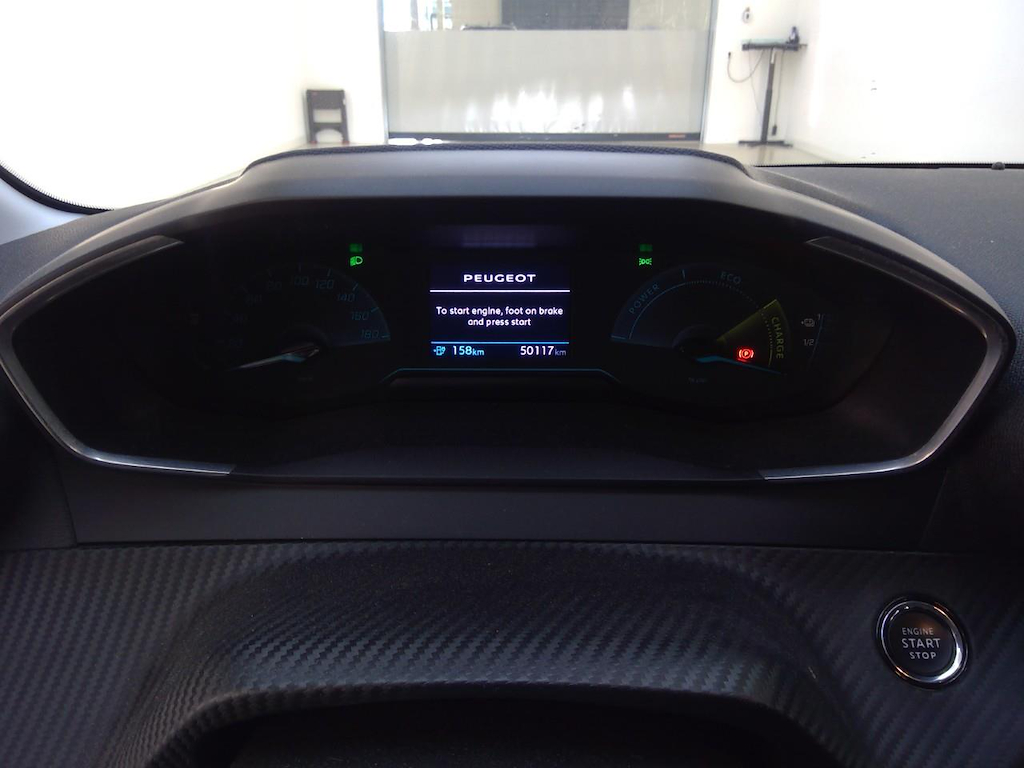 Foto 5 van Peugeot E-208