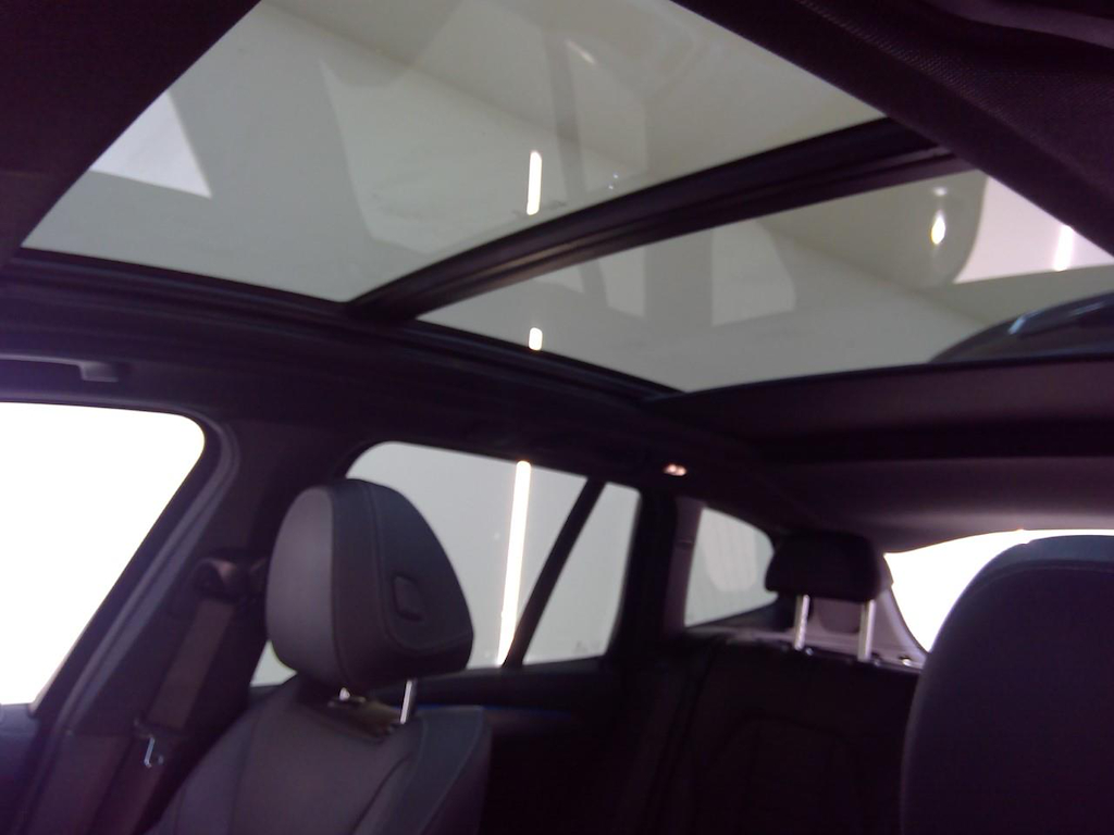 Foto 18 van BMW ix3