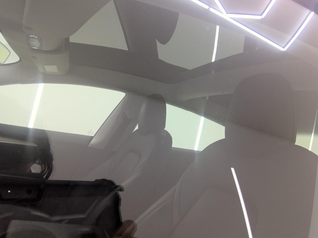 Foto 20 van Tesla Model 3