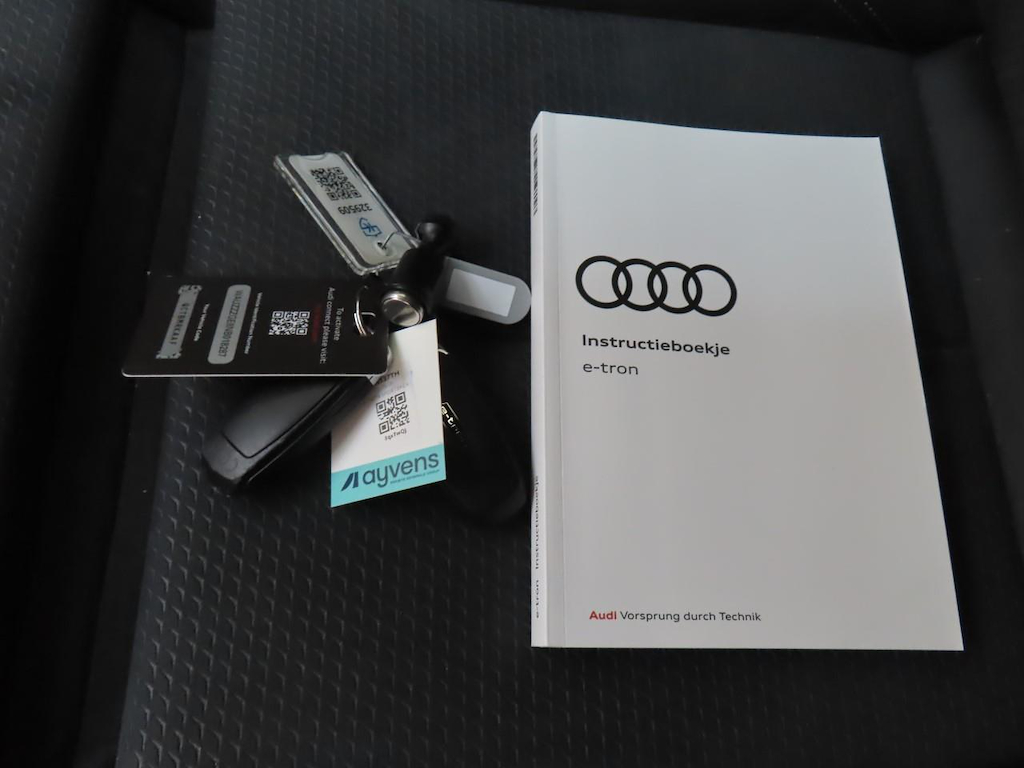 Foto 16 van Audi e-tron sportback