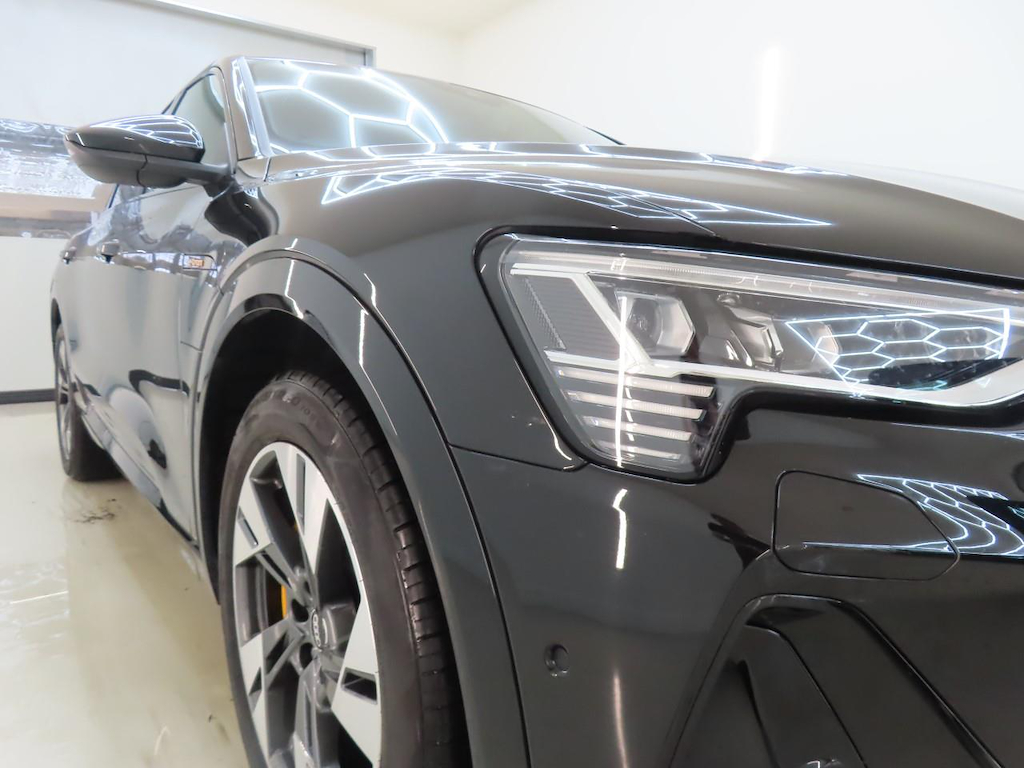 Foto 24 van Audi e-tron sportback