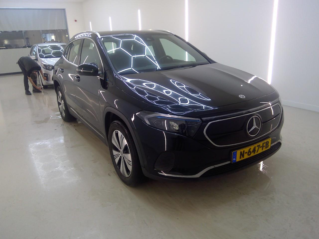 Foto 7 van Mercedes EQA