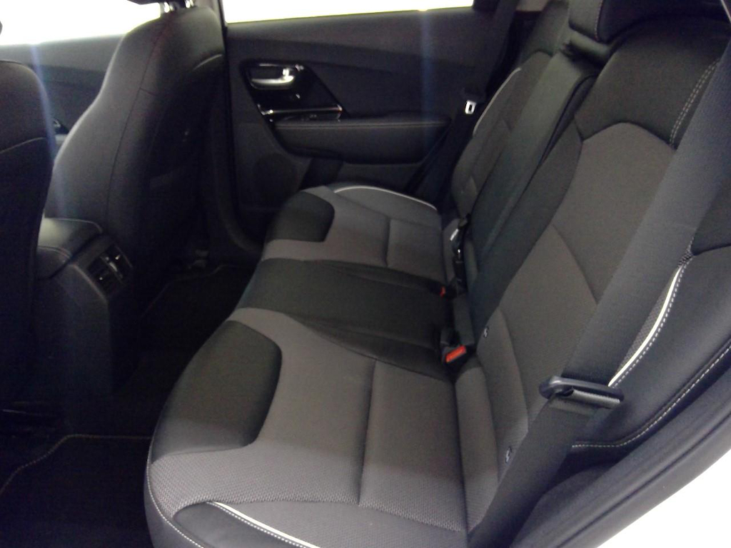 Foto 16 van Kia Niro