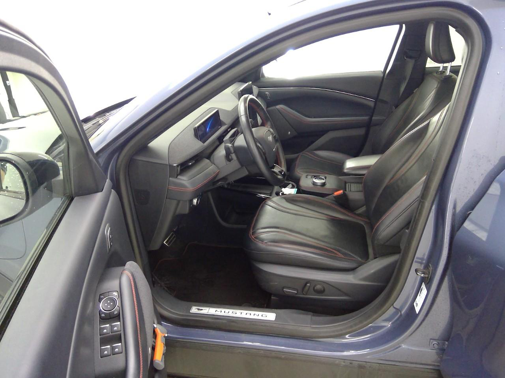 Photo 8 of Ford Mustang