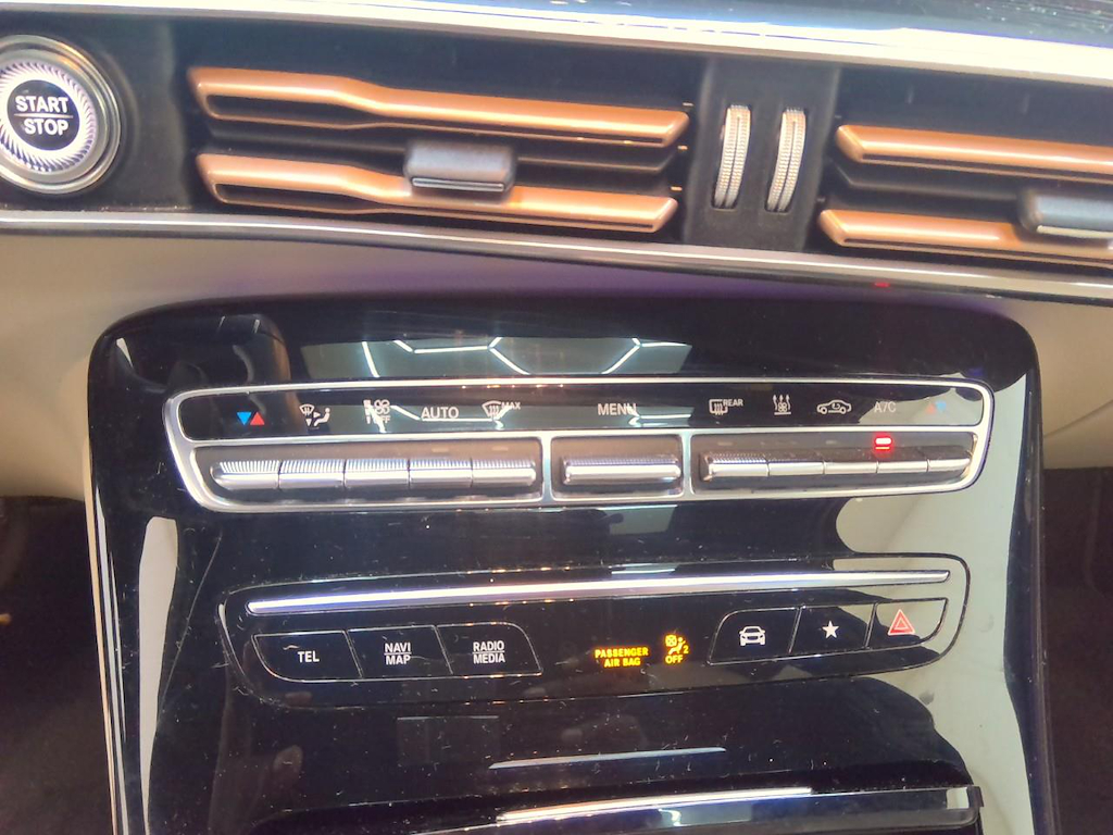 Foto 22 van Mercedes EQC